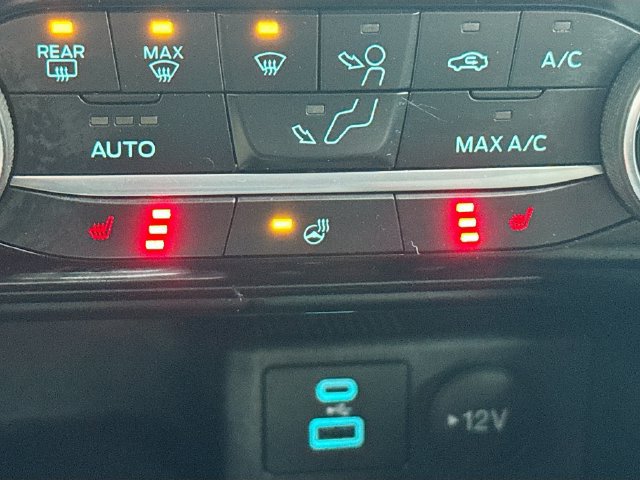 Certified 2022 Ford Escape SE w/ Cold Weather Package FWD image 25