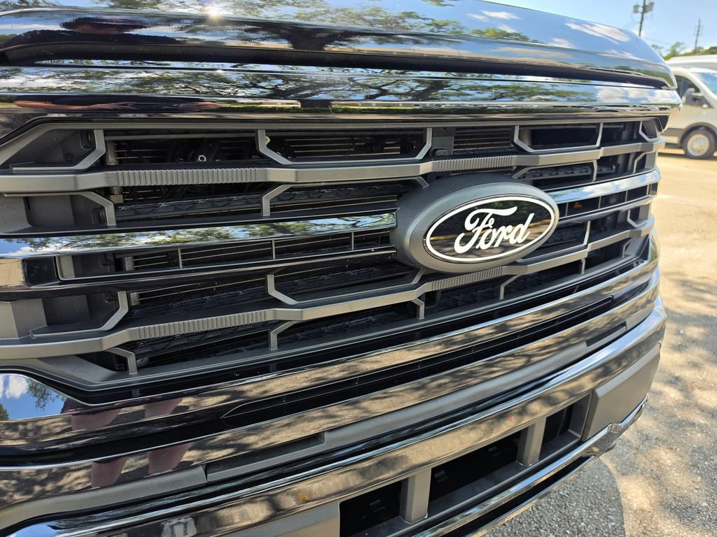 Certified 2025 Ford F150 XLT w/ Equipment Group 301A Standard AWD/4WD image 15