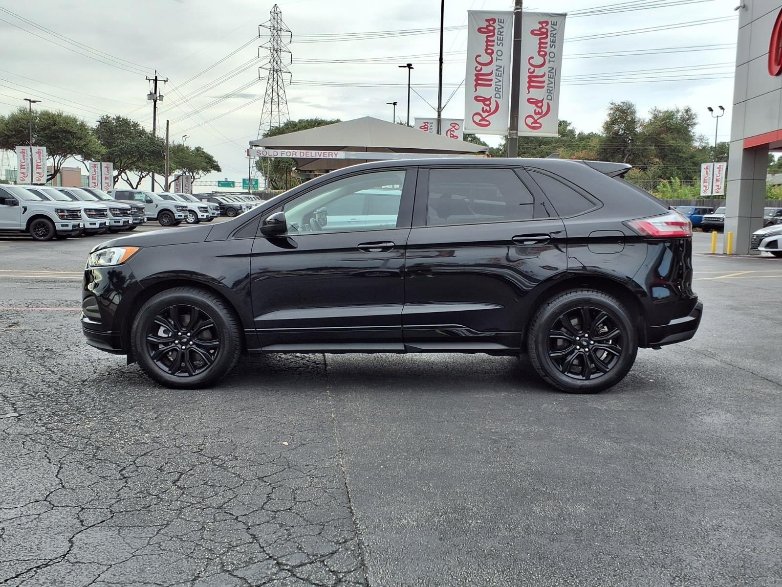 Certified 2024 Ford Edge SE w/ Black Appearance Package AWD/4WD image 9