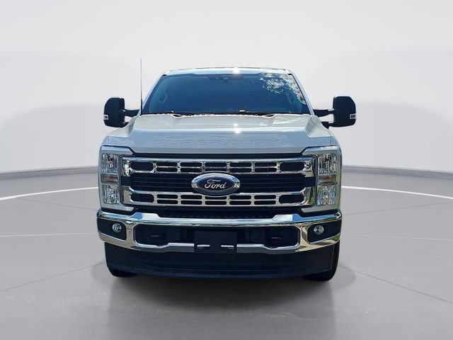 Certified 2025 Ford F250 XLT w/ FX4 Off-Road Package AWD/4WD image 8