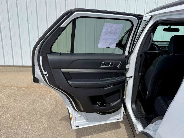 Certified 2018 Ford Explorer XLT AWD/4WD image 16