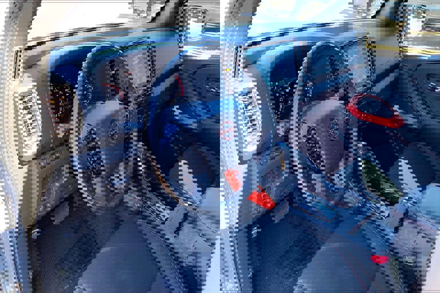 Used 2023 Nissan Frontier Pro-X w/ Tow Package image 17