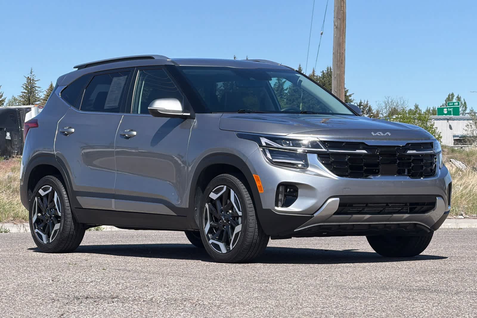Used 2024 Kia Seltos SX w/ SX Sunroof Package AWD/4WD image 9