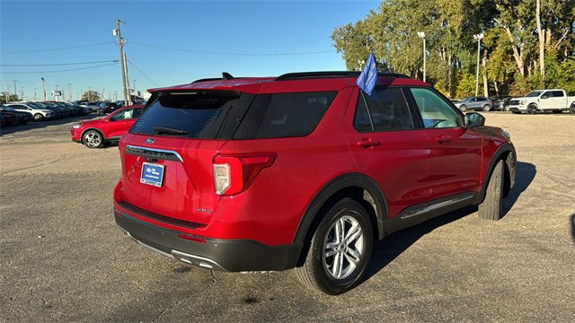 Certified 2023 Ford Explorer XLT w/ Equipment Group 202A image 5
