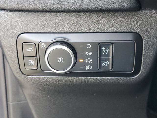 Certified 2024 Ford Escape SE FWD image 10