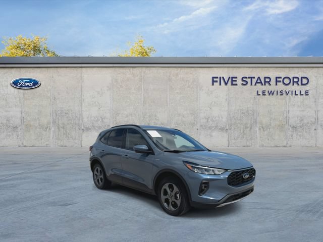 Certified 2025 Ford Escape ST-Line Select AWD/4WD image 2