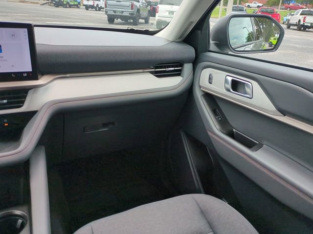 Certified 2026 Ford Explorer Active RWD image 19