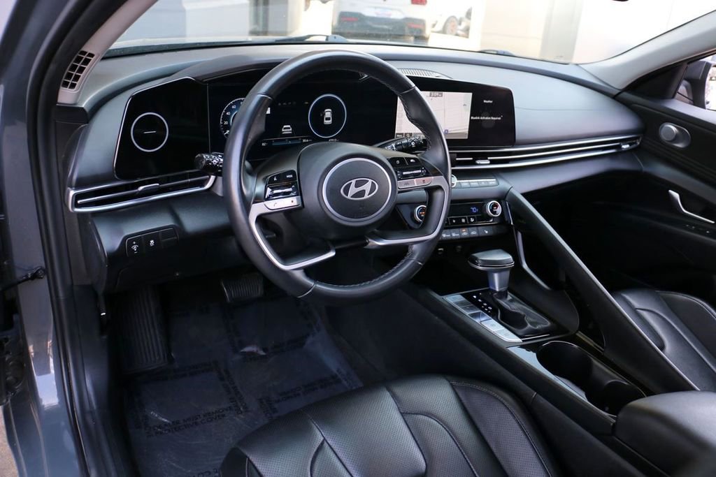 Used 2024 Hyundai Elantra Limited FWD image 14