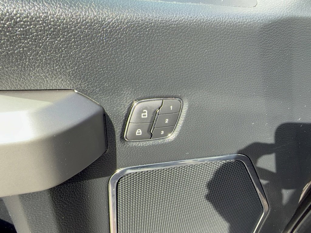 Certified 2020 Ford F150 Lariat w/ Equipment Group 502A Luxury image 10