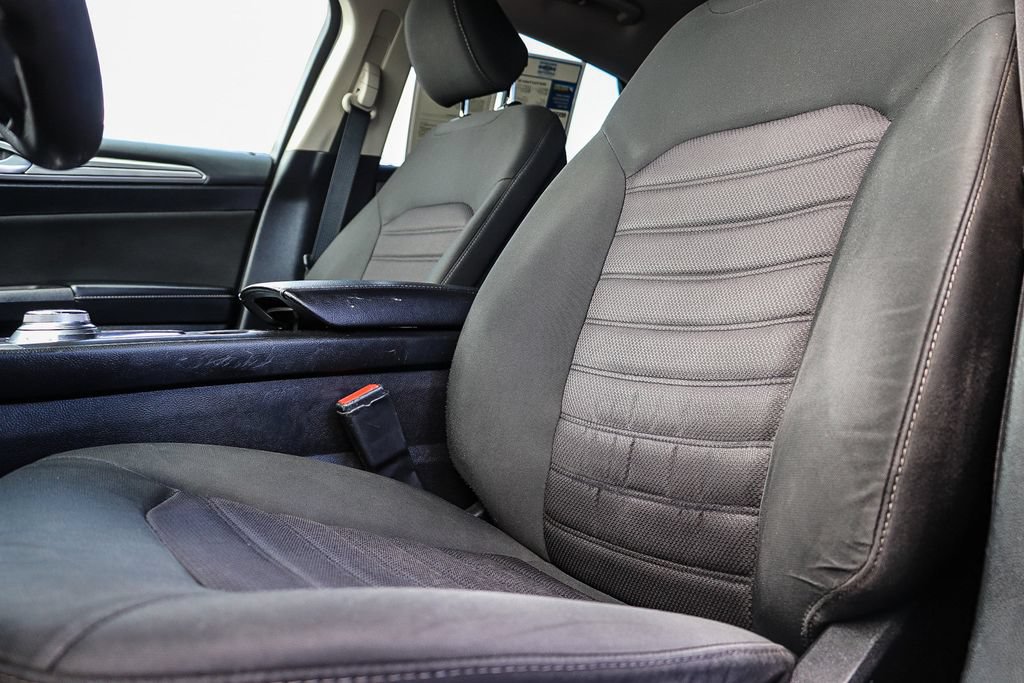 Certified 2020 Ford Fusion SE AWD/4WD image 26