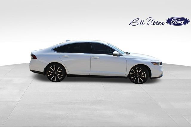 Used 2024 Honda Accord Touring image 6