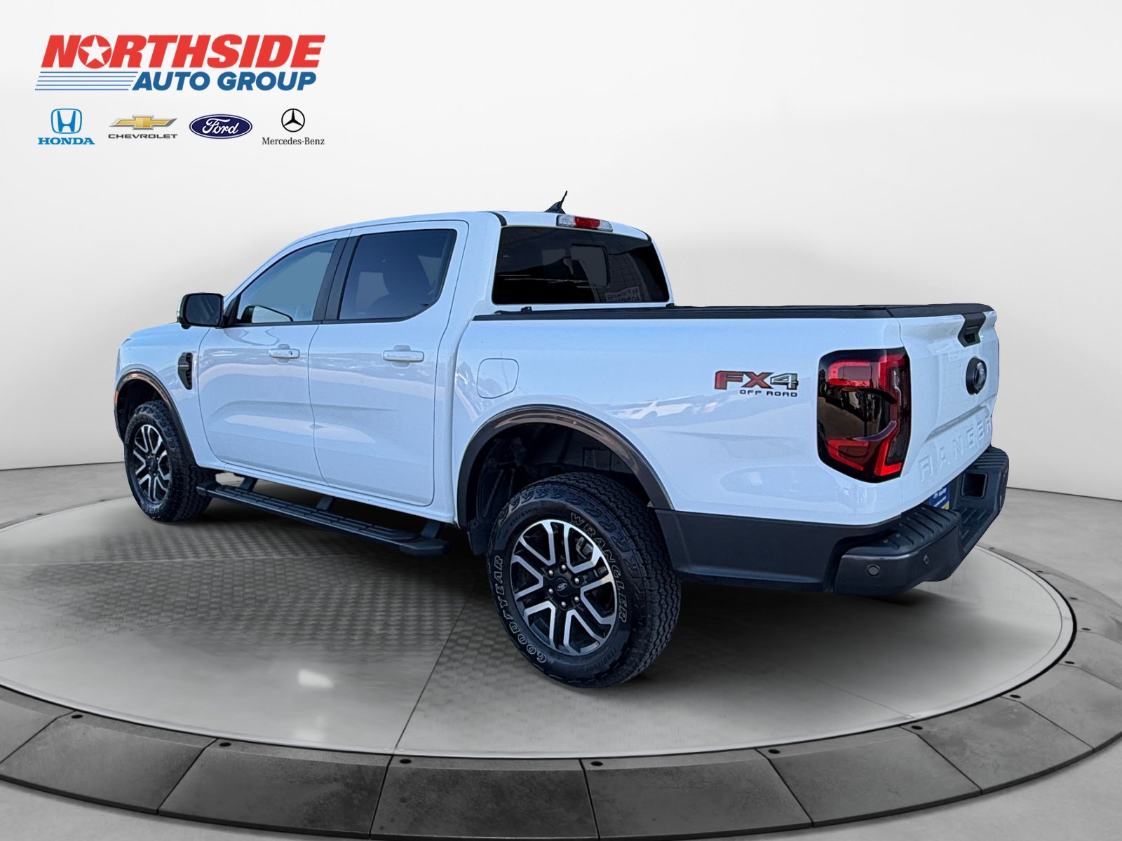 Certified 2024 Ford Ranger Lariat w/ FX4 Off-Road Package AWD/4WD image 5