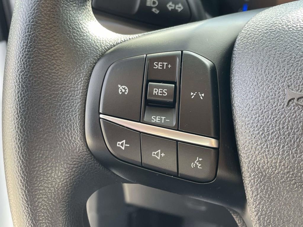 Certified 2025 Ford Escape Active image 9