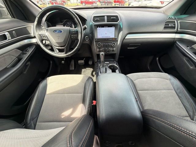 Certified 2017 Ford Explorer XLT w/ Equipment Group 202A image 24