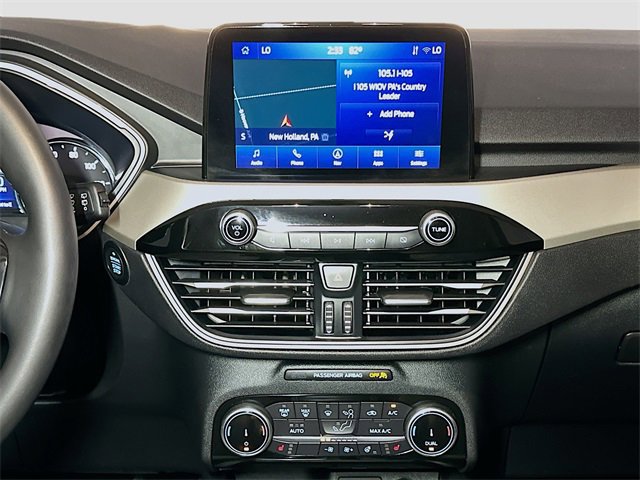 Certified 2022 Ford Escape SE w/ SE Sport Appearance Package image 12