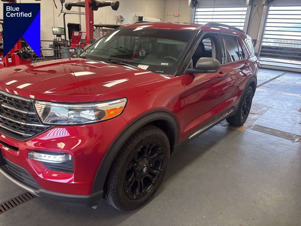 Certified 2020 Ford Explorer XLT w/ Equipment Group 202A image 1