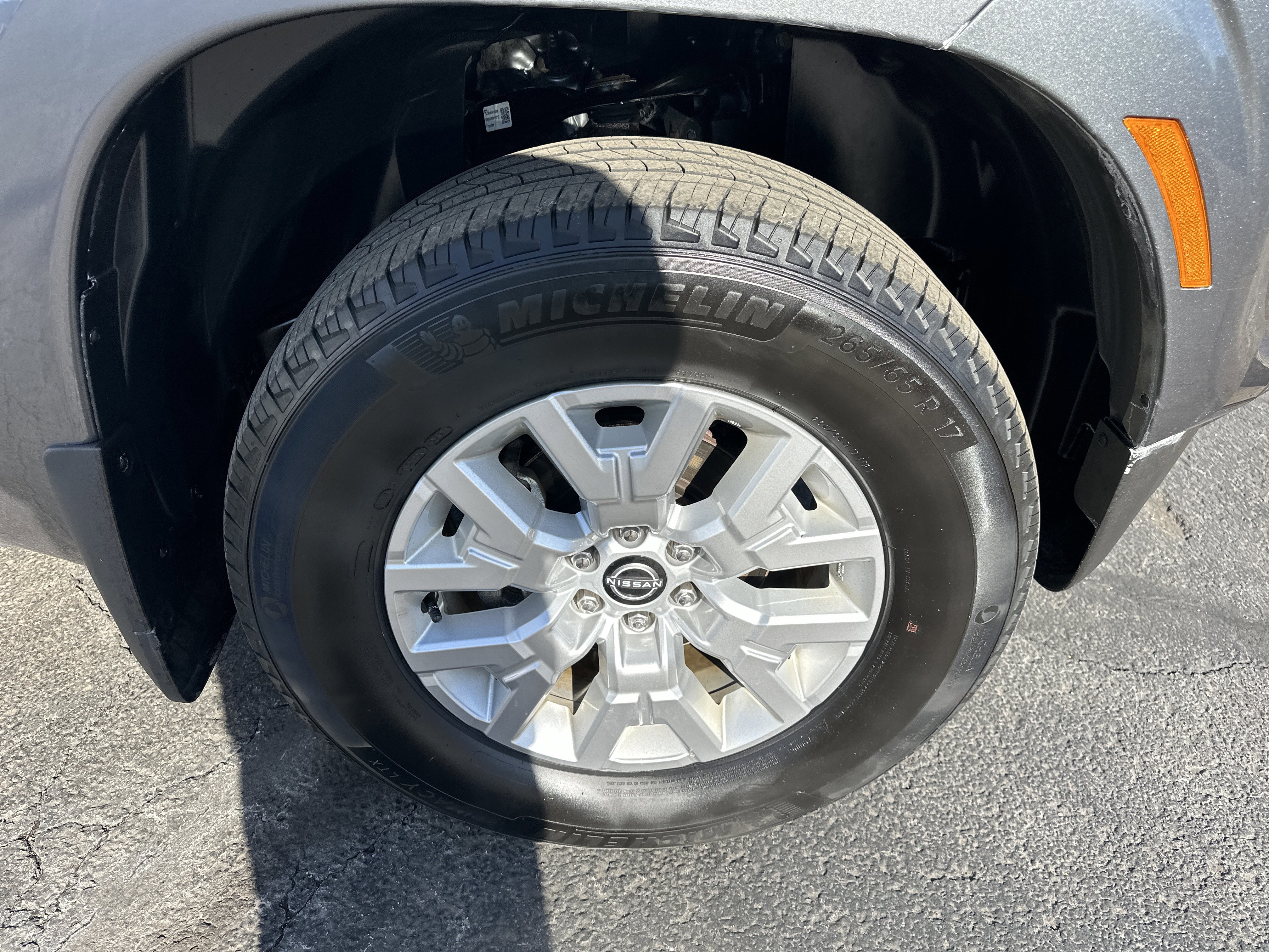 Used 2022 Nissan Frontier SV image 13