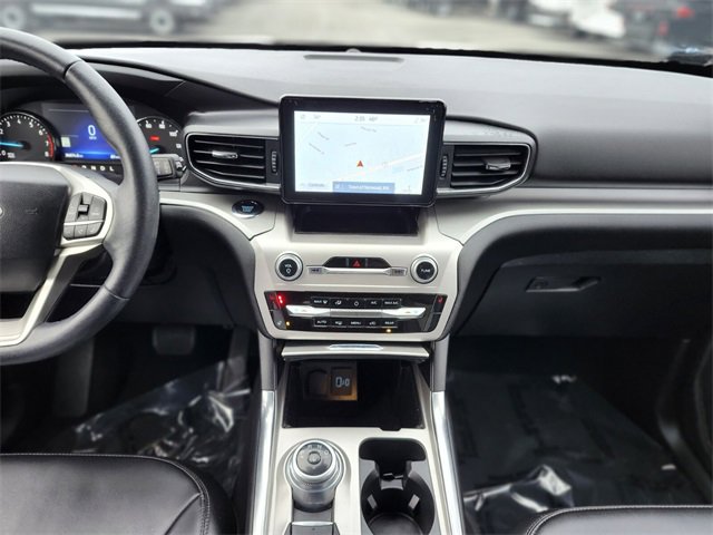 Certified 2022 Ford Explorer XLT w/ Equipment Group 202A image 14