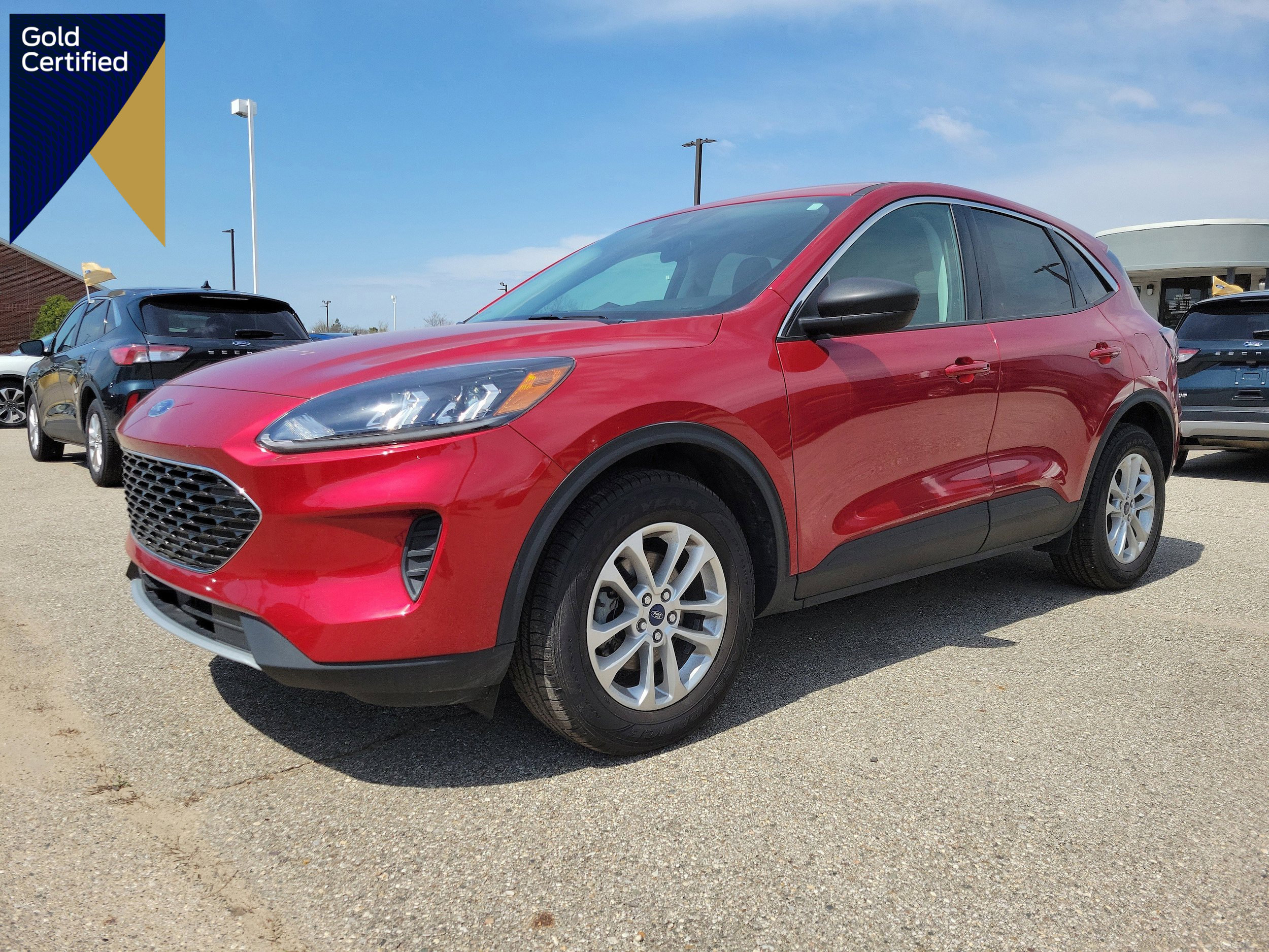 Certified 2022 Ford Escape SE w/ Convenience Package AWD/4WD image 1