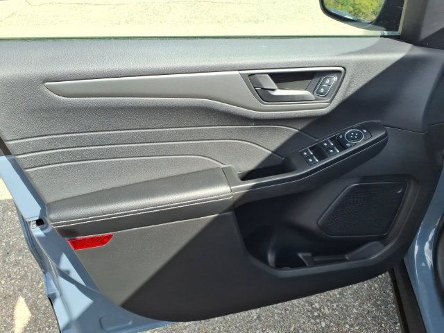 Certified 2024 Ford Escape Active AWD/4WD image 11