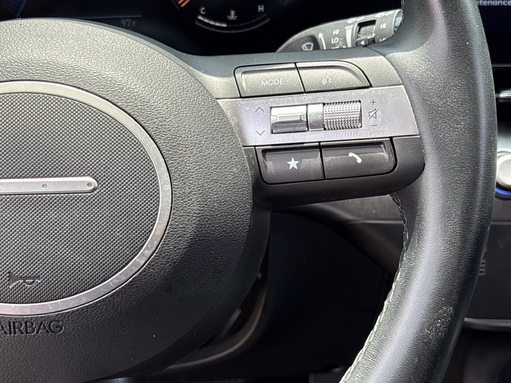 Used 2024 Hyundai Kona SEL FWD image 19