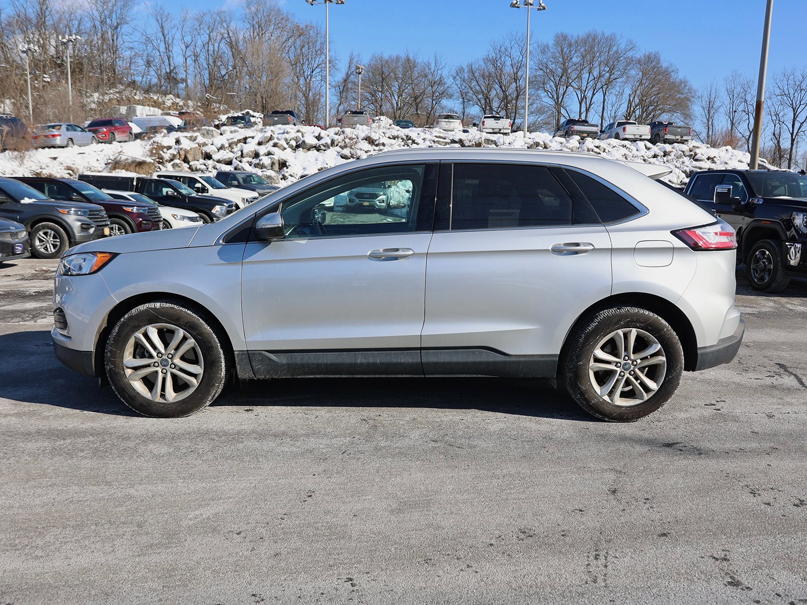 Certified 2019 Ford Edge SEL w/ Equipment Group 201A image 6