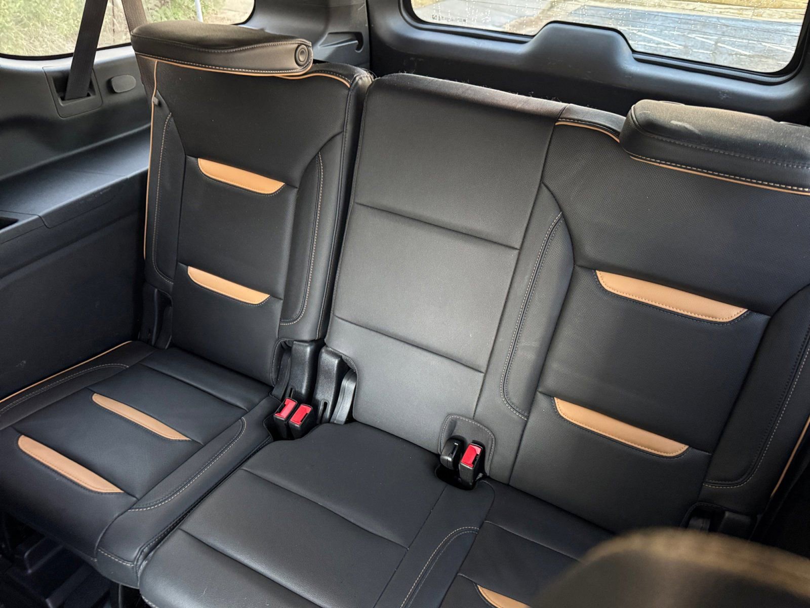 Used 2022 GMC Yukon XL AT4 image 19