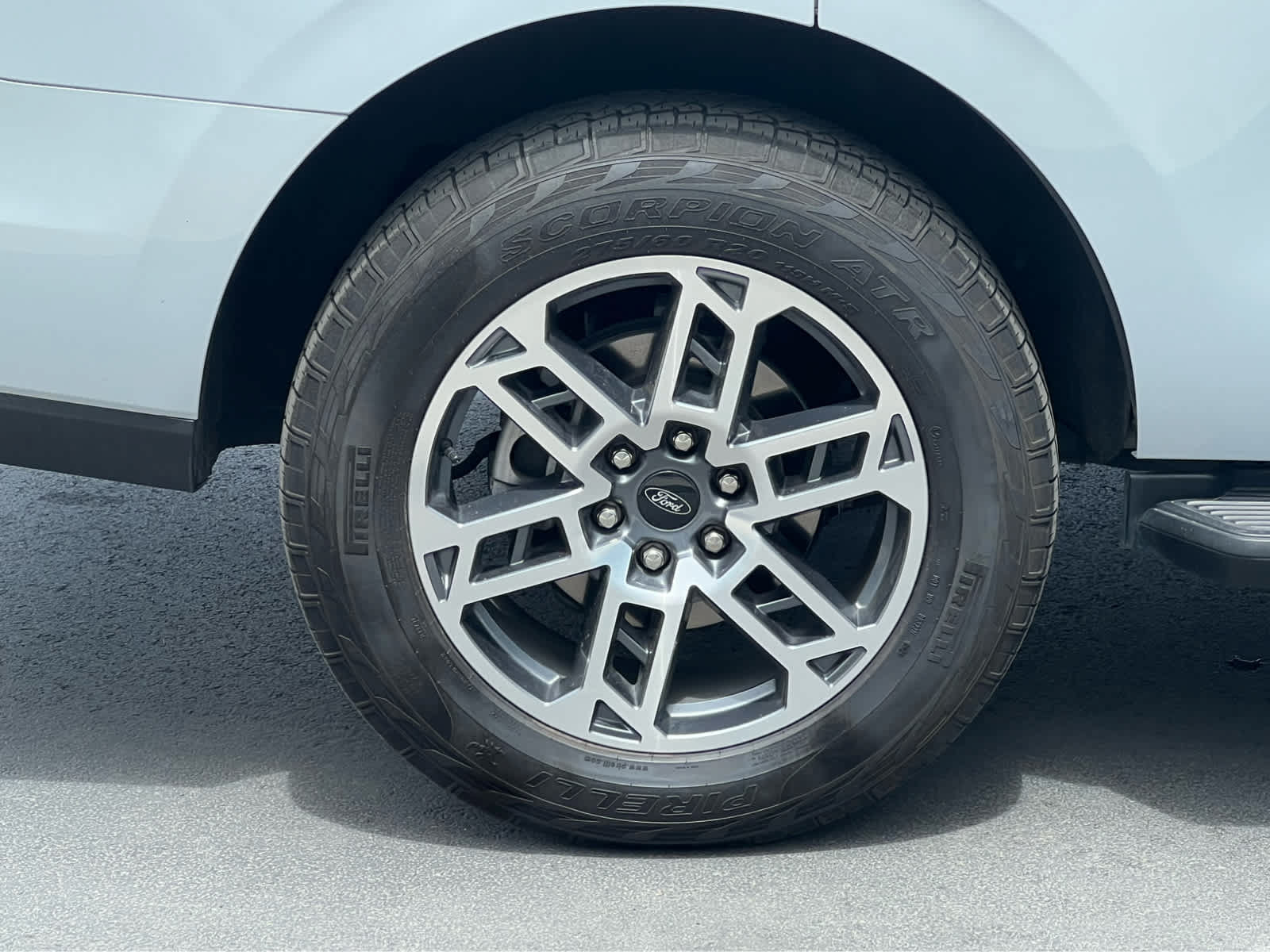 Certified 2025 Ford Expedition Active AWD/4WD image 15