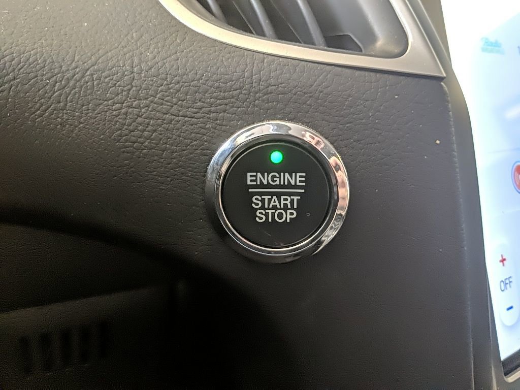 Certified 2024 Ford Edge SEL w/ Convenience Package AWD/4WD image 24