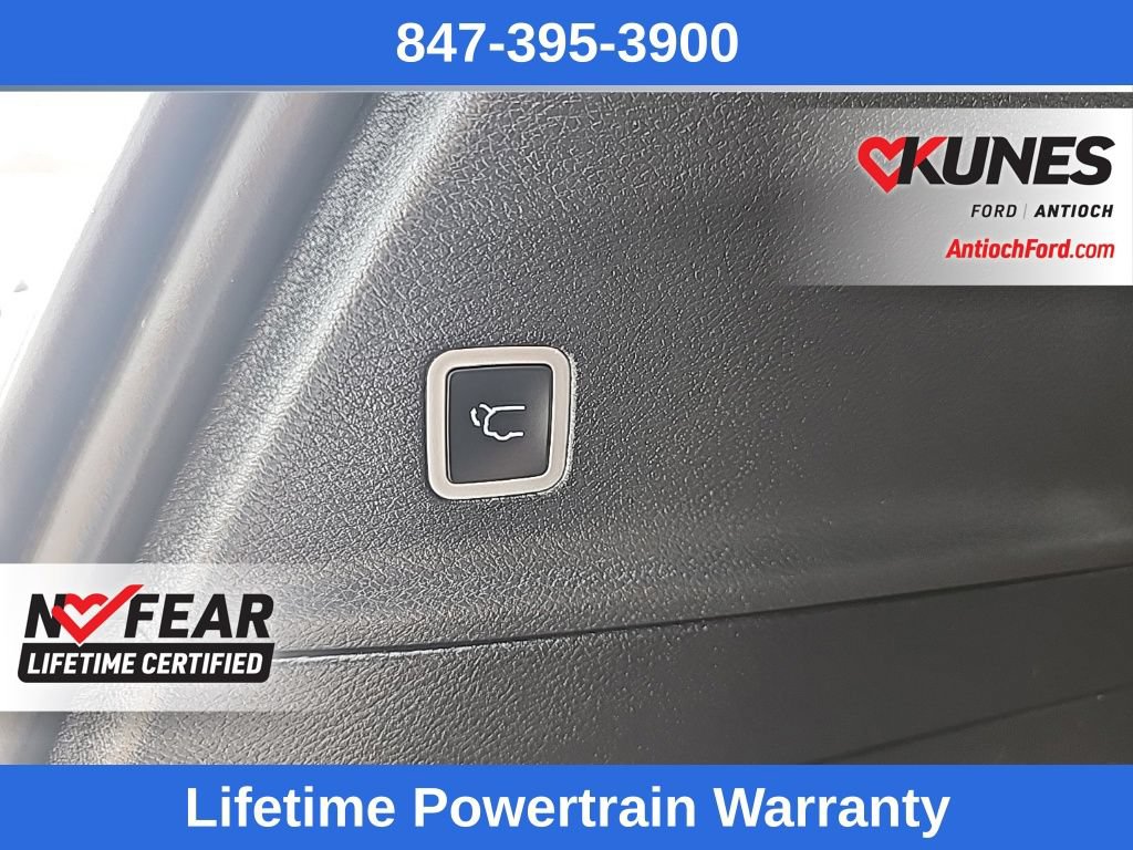 Used 2025 Chrysler Pacifica Select FWD image 38