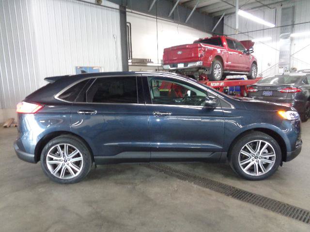 Certified 2024 Ford Edge Titanium w/ Equipment Group 301A AWD/4WD image 2