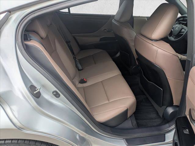Used 2023 Lexus ES 350 w/ Premium Package FWD image 17