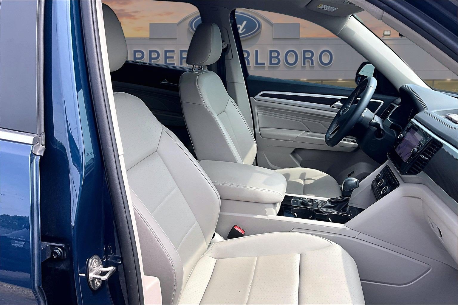 Used 2023 Volkswagen Atlas SE AWD/4WD image 7