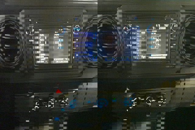 Used 2019 Toyota Tacoma SR image 16