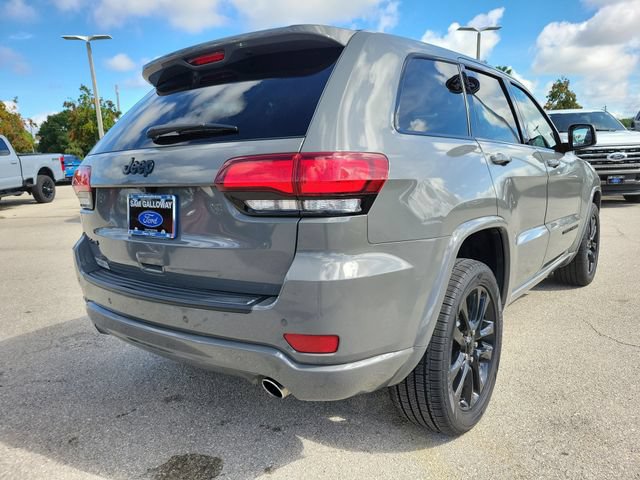 Used 2021 Jeep Grand Cherokee Laredo X AWD/4WD image 5