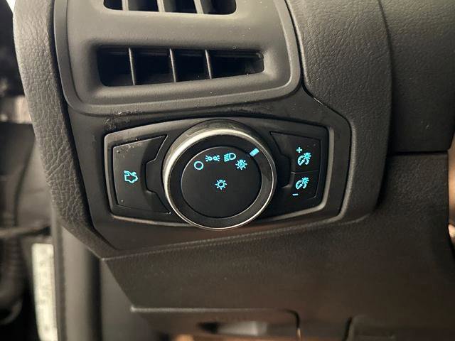 Certified 2017 Ford Focus SE image 18