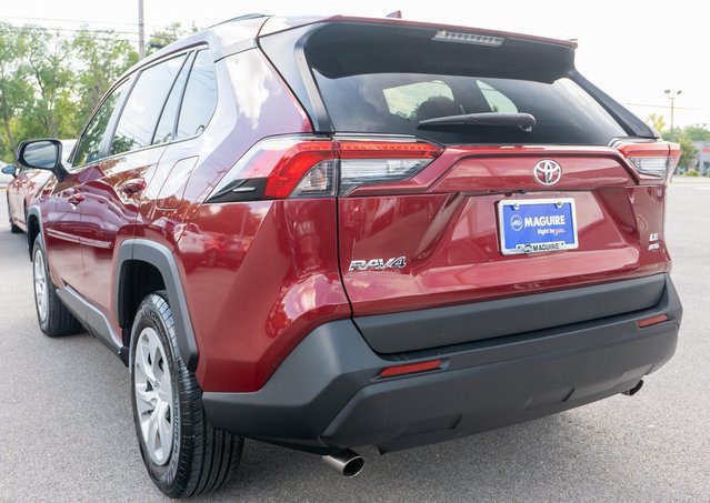 Used 2019 Toyota RAV4 LE AWD/4WD image 7