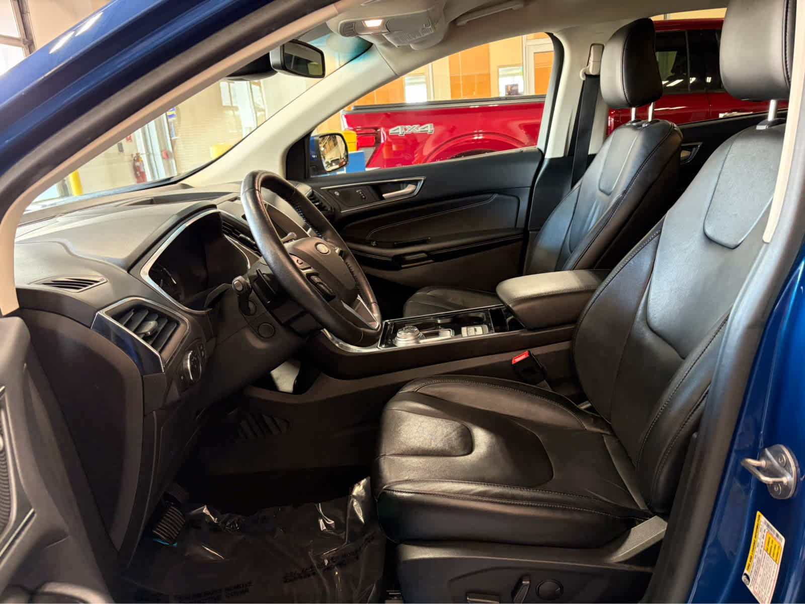 Certified 2020 Ford Edge Titanium AWD/4WD image 16