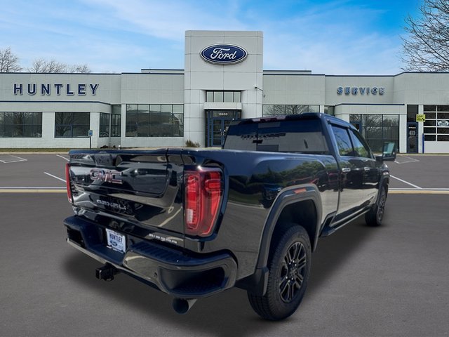 Used 2023 GMC Sierra 3500 Denali w/ Denali Black Diamond Edition AWD/4WD image 5