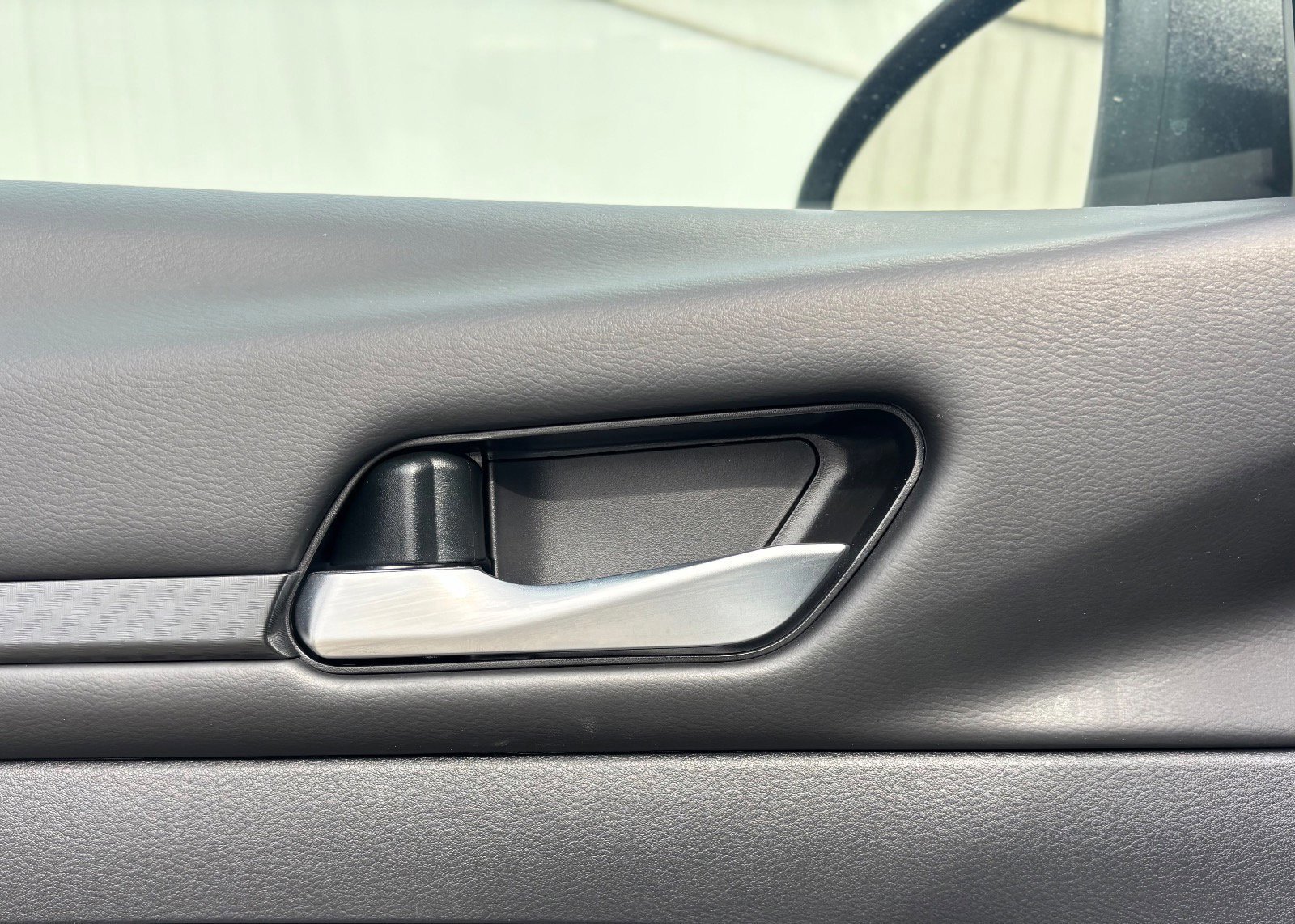 Used 2025 Nissan Altima 2.5 SV image 26