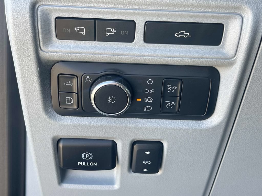 Certified 2021 Ford F150 Limited RWD image 34