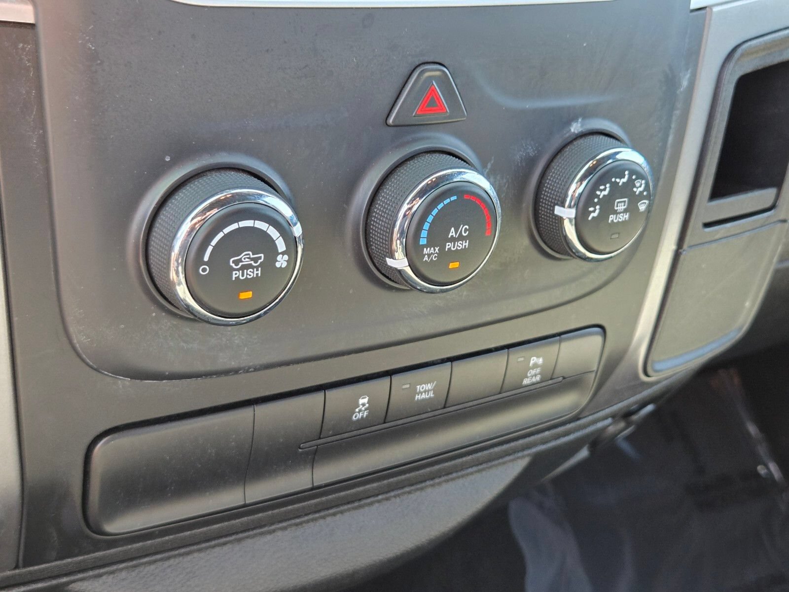 Used 2024 RAM 1500 Warlock RWD image 22