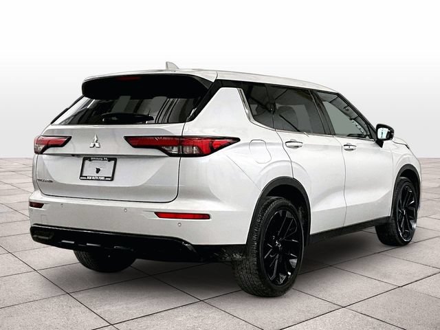 Used 2023 Mitsubishi Outlander SE Black Edition AWD/4WD image 11