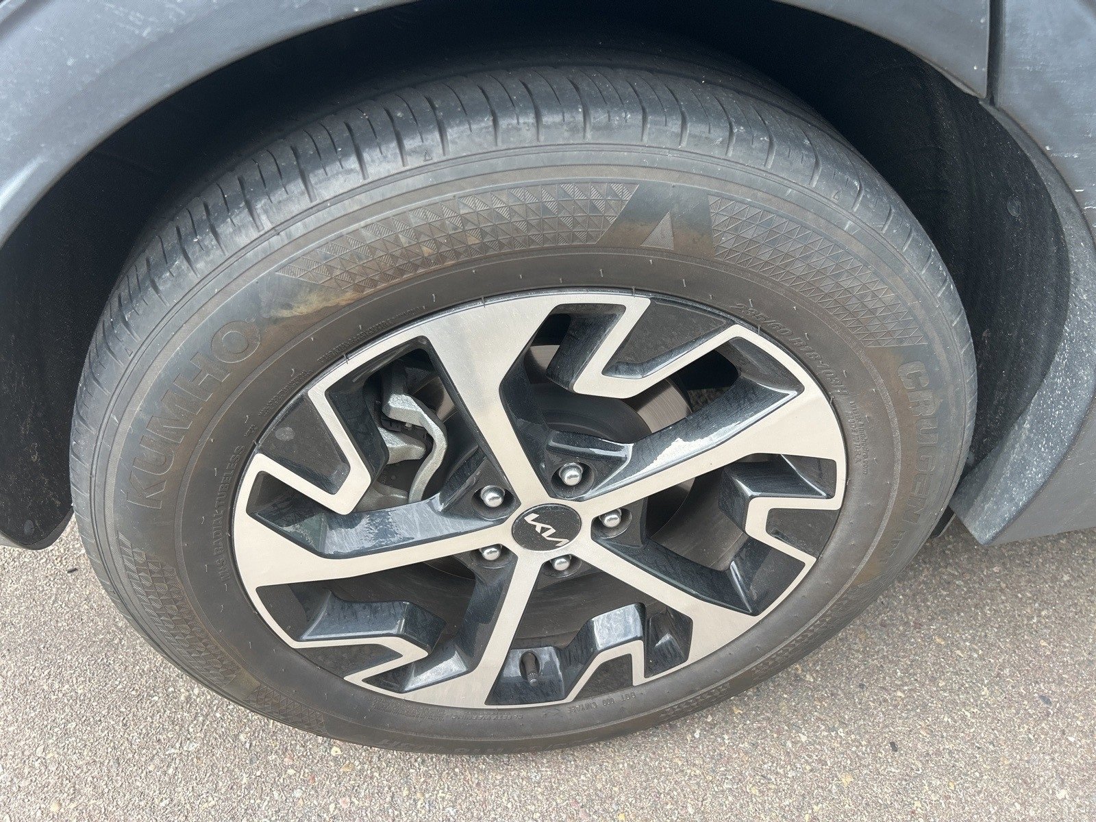 Used 2024 Kia Sportage EX image 9