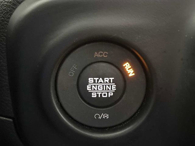 Used 2023 Jeep Wrangler Unlimited Sahara w/ Cold Weather Group image 16