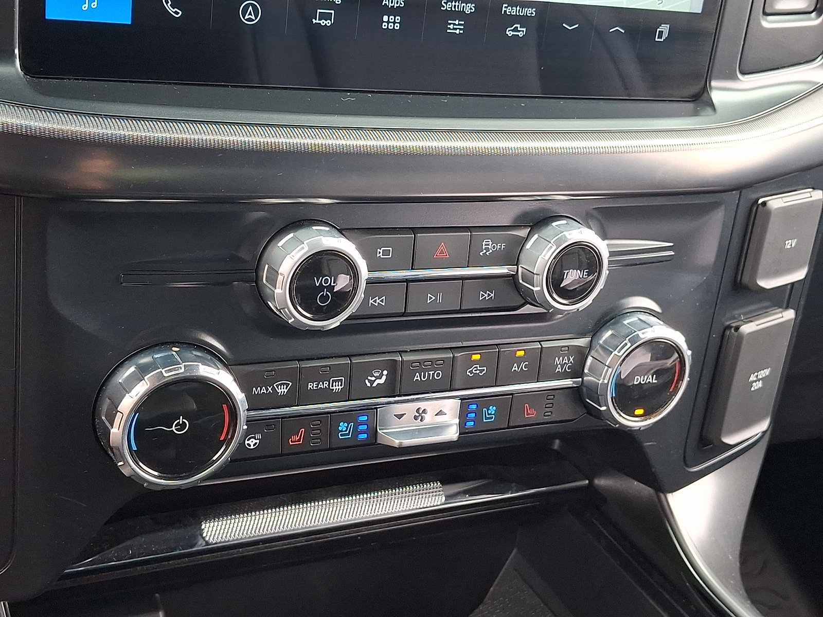 Certified 2025 Ford F150 Lariat w/ Bed Utility Package AWD/4WD image 22