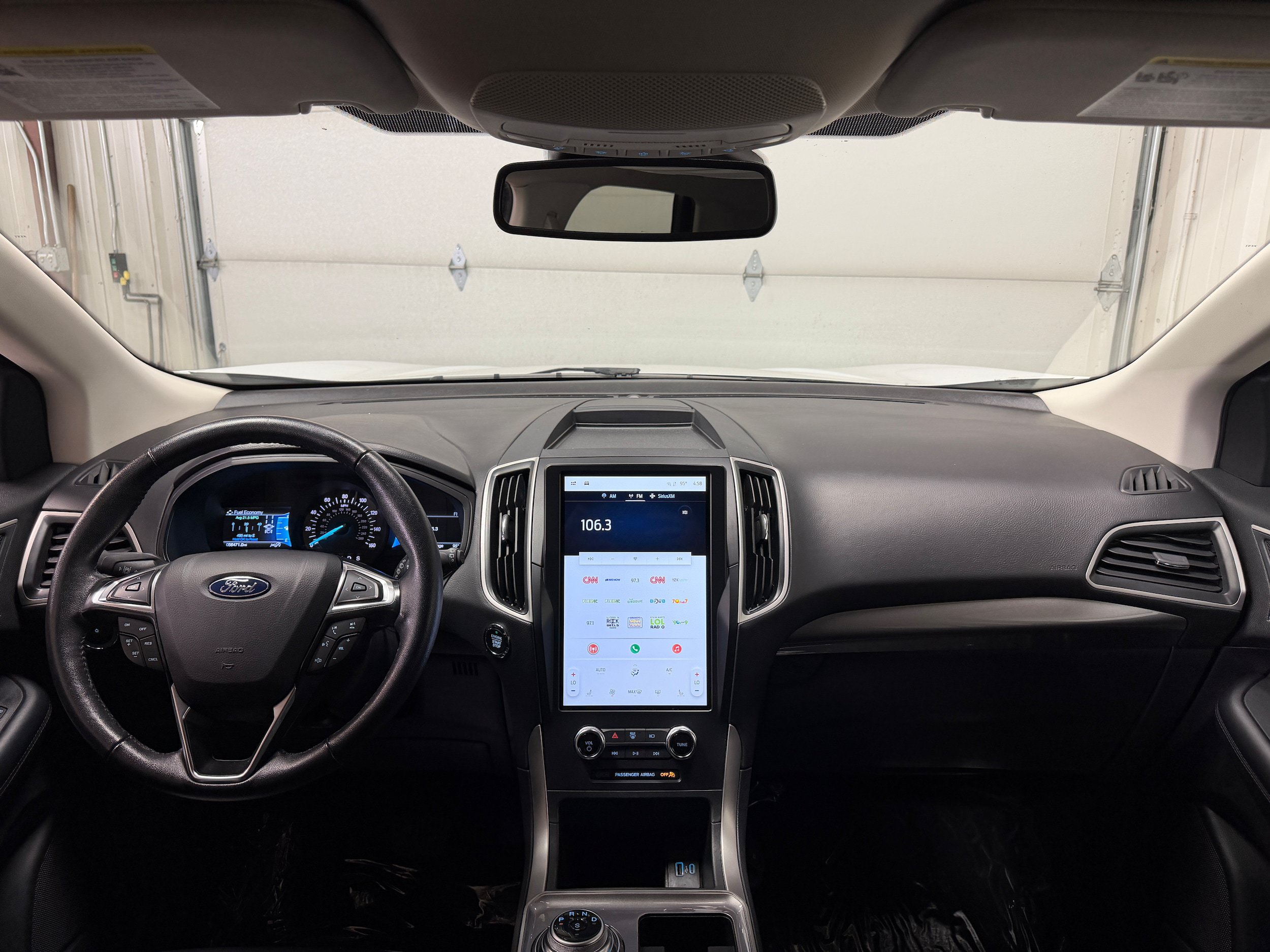 Certified 2024 Ford Edge SEL AWD/4WD image 3