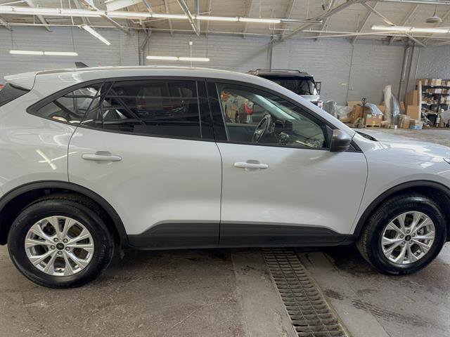 Certified 2025 Ford Escape Active image 6