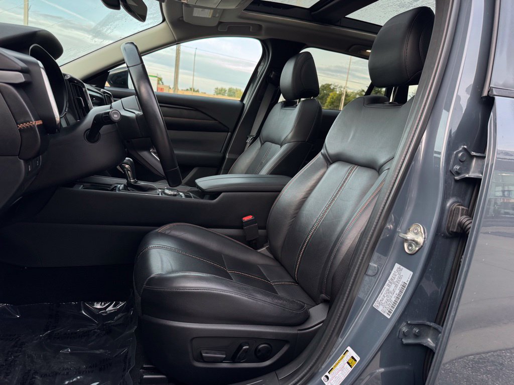 Used 2023 MAZDA CX-50 AWD 2.5 S w/ Premium Plus Pkg image 5