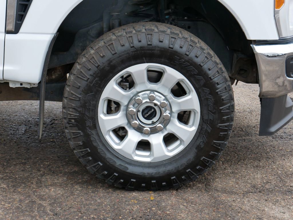 Certified 2023 Ford F350 XLT w/ FX4 Off-Road Package AWD/4WD image 7